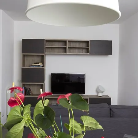 Rosa's House Rome Airport *