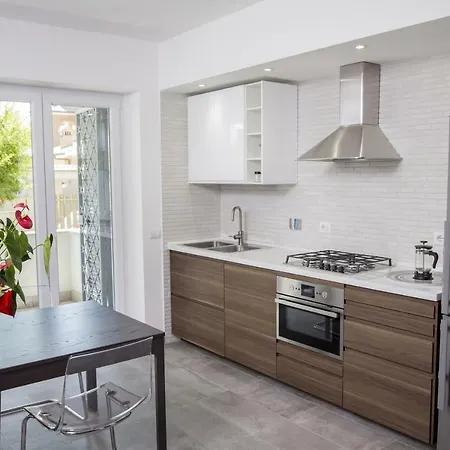 Rosa's House Rome Airport * Fiumicino