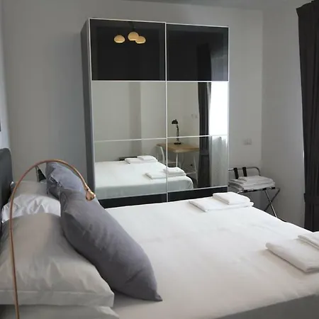 Rosa's House Rome Airport *