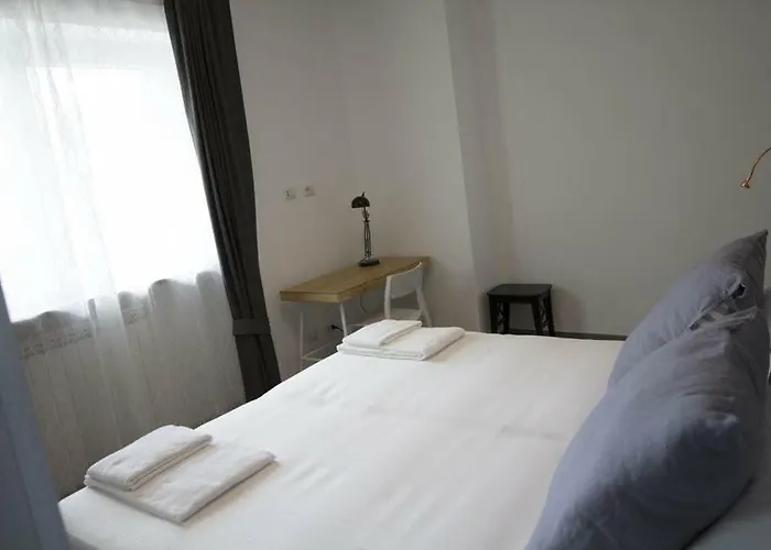 Rosa's House Rome Airport Daire Fiumicino